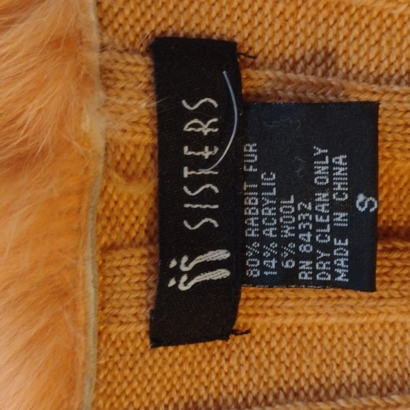 Rabbit Fur Vest in Orange XS - Picture 4 of 5